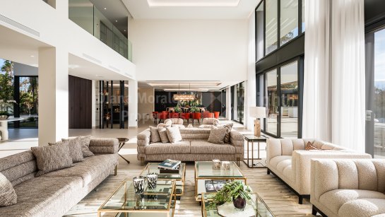 Villa for sale in Sotogrande Costa