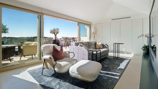 Zweistöckiges Penthouse zum Verkauf in 9 Lions Residences, Nueva Andalucia