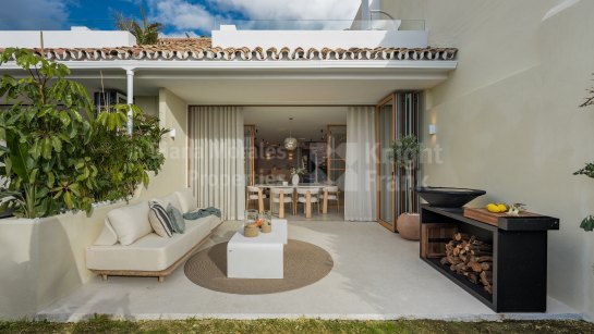 Town House for sale in Altos de Aloha, Nueva Andalucia