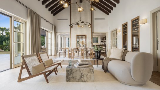 Villa for sale in Nueva Andalucia, Marbella