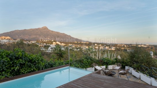 Апартамент на нижнем этаже на продажу в Palacetes Los Belvederes, Новая Андалусия