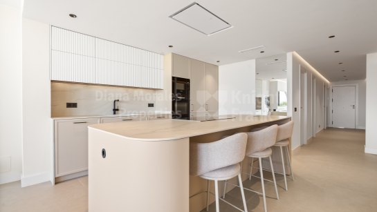 Apartamento en venta en Les Belvederes, Nueva Andalucia