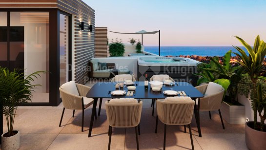 Town House for sale in Elviria, Marbella East