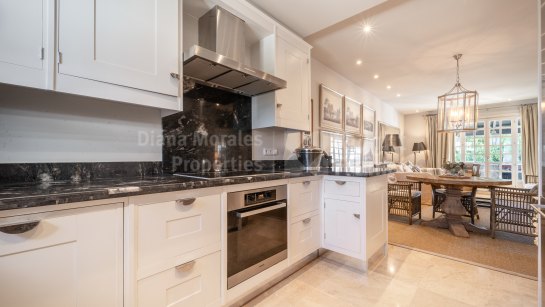 Penthouse for sale in Puente Romano II, Marbella Golden Mile