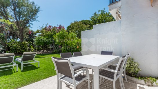 Таунхаус на продажу в Peñablanca, Новая Андалусия