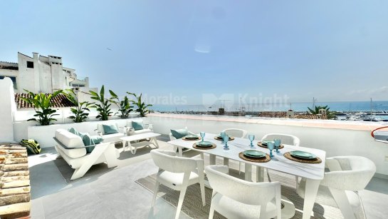 Apartment for sale in Puerto Banus, Marbella