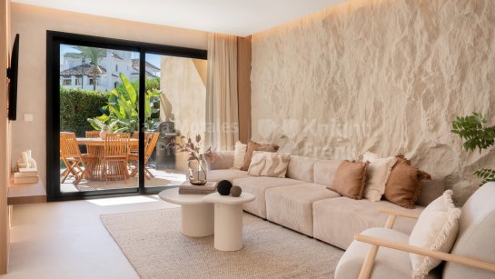 Town House for sale in Azalea Beach, Puerto Banus
