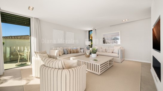 Villa en venta en El Saladillo, Estepona Este