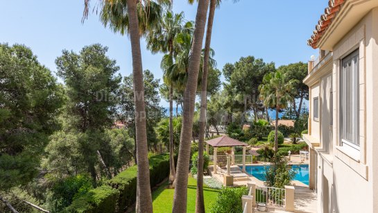 Villa en venta en Hacienda las Chapas, Marbella Este