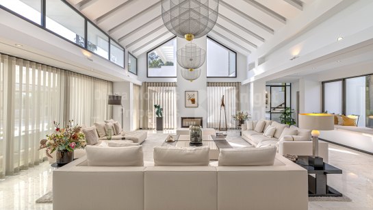 Villa en venta en Guadalmina Baja, San Pedro de Alcantara