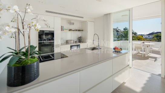 Atico Duplex en venta en Monte Paraiso, Marbella Milla de Oro