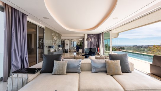 Villa en venta en Nueva Andalucia, Marbella