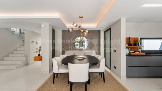 Villa en venta en Las Brisas, Nueva Andalucia