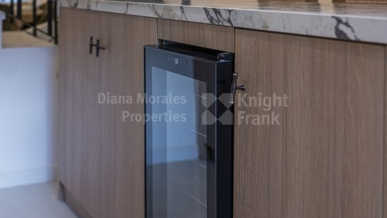 Town House for sale in Aloha, Nueva Andalucia