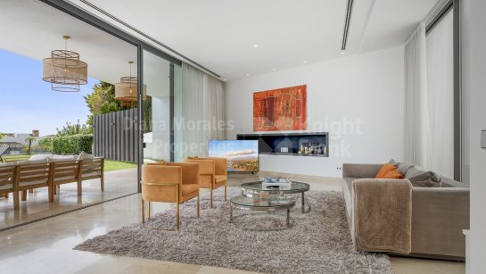 Villa en venta en La Alqueria, Benahavis