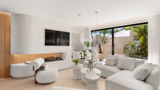 Villa en venta en Nueva Andalucia, Marbella