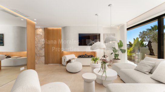 Villa en venta en Nueva Andalucia, Marbella