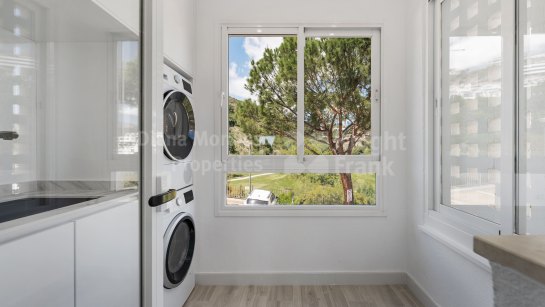 Apartamento en venta en Altos de La Quinta, Benahavis