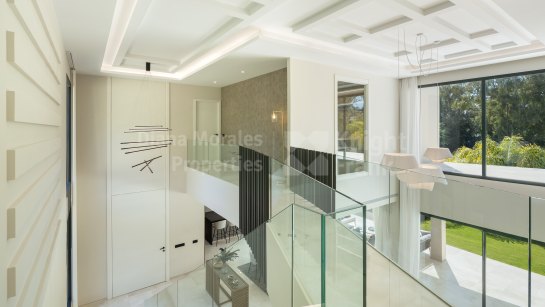 Вилла на продажу в La Cerquilla, Новая Андалусия