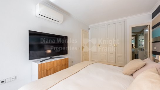 Apartamento en venta en Coto Real II, Marbella Milla de Oro