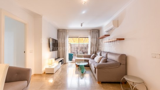 Apartamento en venta en Coto Real II, Marbella Milla de Oro