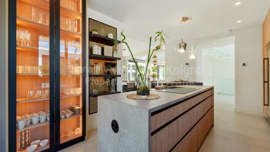 Villa à vendre à Altos de Puente Romano, Marbella Golden Mile