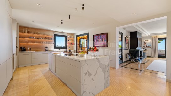 Duplex Penthouse à vendre à Monte Paraiso Country Club, Marbella Golden Mile