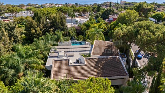 Villa à vendre à Hacienda las Chapas, Marbella Est