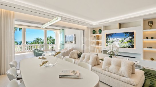 Apartment for sale in Las Dunas Park, Estepona East