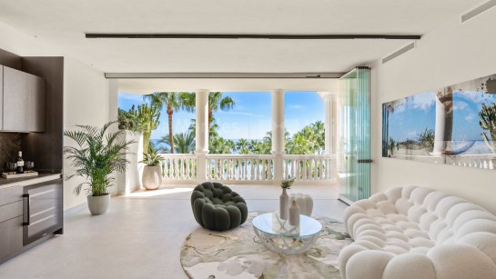 Apartment for sale in Las Dunas Park, Estepona East