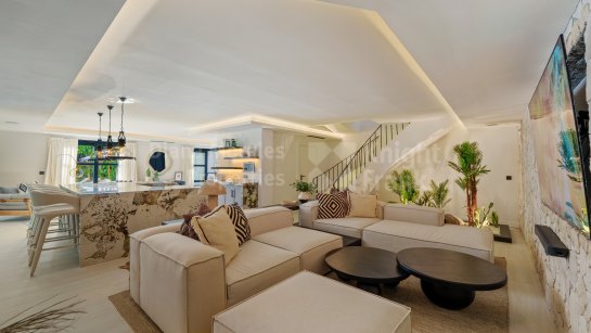 Villa en venta en Las Brisas, Nueva Andalucia