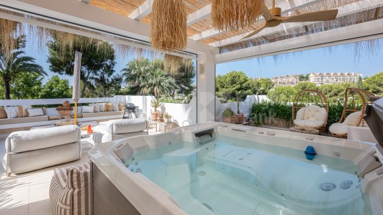 Villa en venta en Atalaya de Rio Verde, Nueva Andalucia