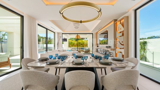 Villa zum Verkauf in Linda Vista Baja, San Pedro de Alcantara