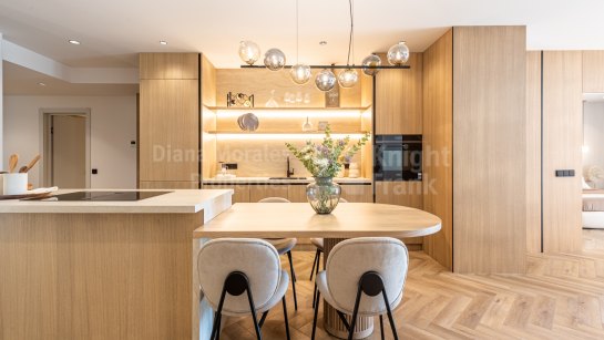 Erdgeschosswohnung zum Verkauf in Magna Marbella, Nueva Andalucia