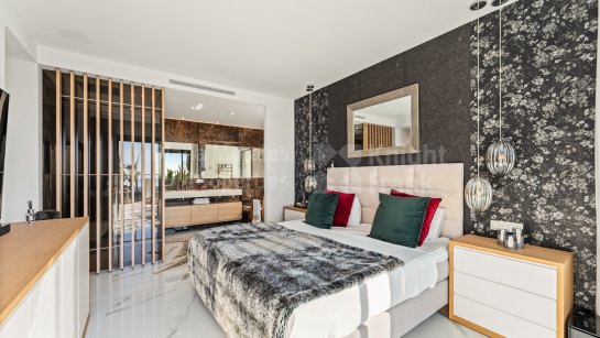 Apartamento en venta en Byu Hills, Benahavis