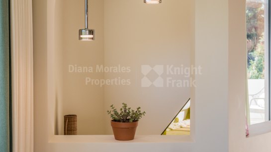 Villa for sale in Las Brisas, Nueva Andalucia