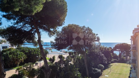 Studio for sale in Andalucia del Mar, Puerto Banus