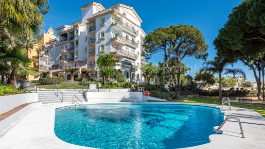 Studio for sale in Andalucia del Mar, Puerto Banus