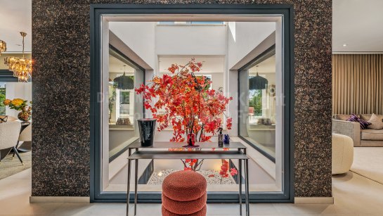 Villa zum Verkauf in Las Chapas, Marbella Ost