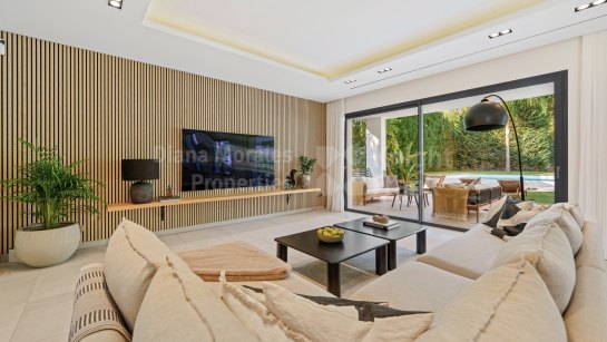 Villa en venta en Puerto Banus, Marbella