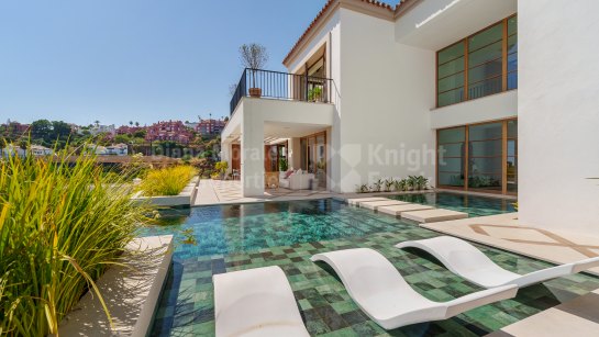 Villa for sale in The Hills, Benahavis