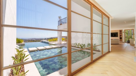 Villa for sale in The Hills, Benahavis