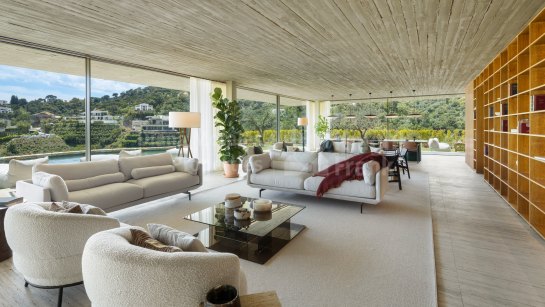 Villa to rent in El Madroñal, Benahavis