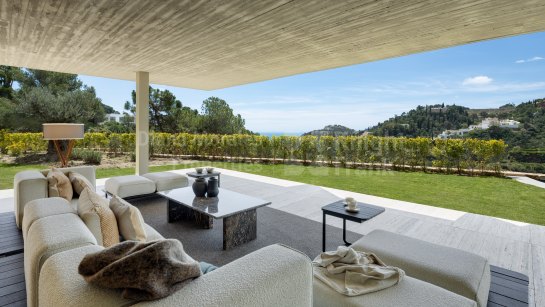 Villa to rent in El Madroñal, Benahavis