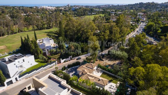 Villa en venta en La Cerquilla, Nueva Andalucia