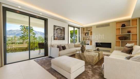 Villa en venta en Las Brisas, Nueva Andalucia