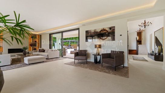 Villa en venta en Las Brisas, Nueva Andalucia