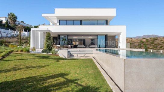 Вилла на продажу в La Cala Golf Resort, Михас Коста