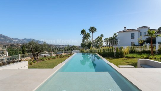 Вилла на продажу в La Cala Golf Resort, Михас Коста