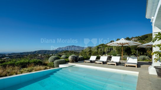 Villa for sale in Marbella Club Golf Resort, Benahavis